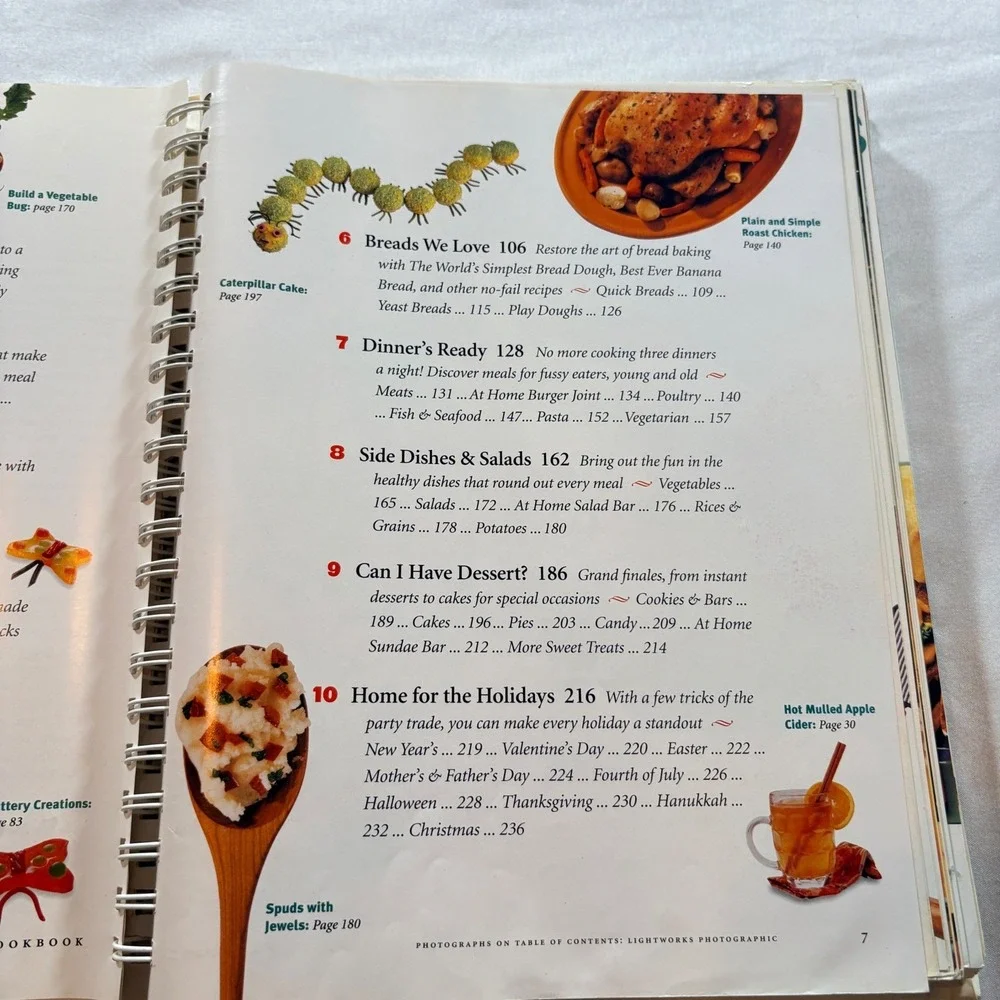 Disney Family Cookbook Hardcover Spiral Kids Recipes FamilyFun Magazine 1996